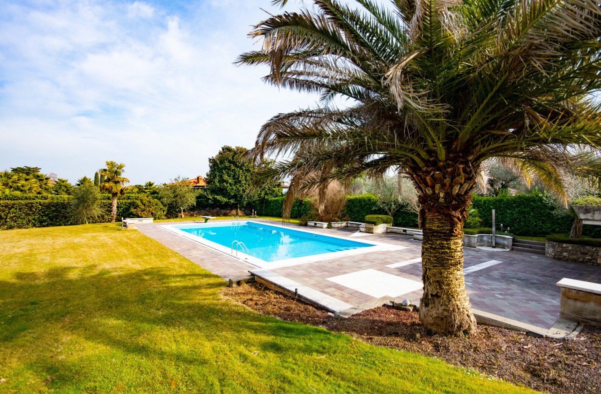 Padenghe sul Garda - Villa mit Schwimmbad und Seeblick