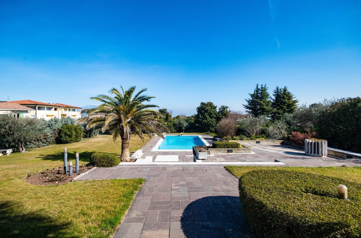 Padenghe sul Garda - Villa mit Schwimmbad und Seeblick