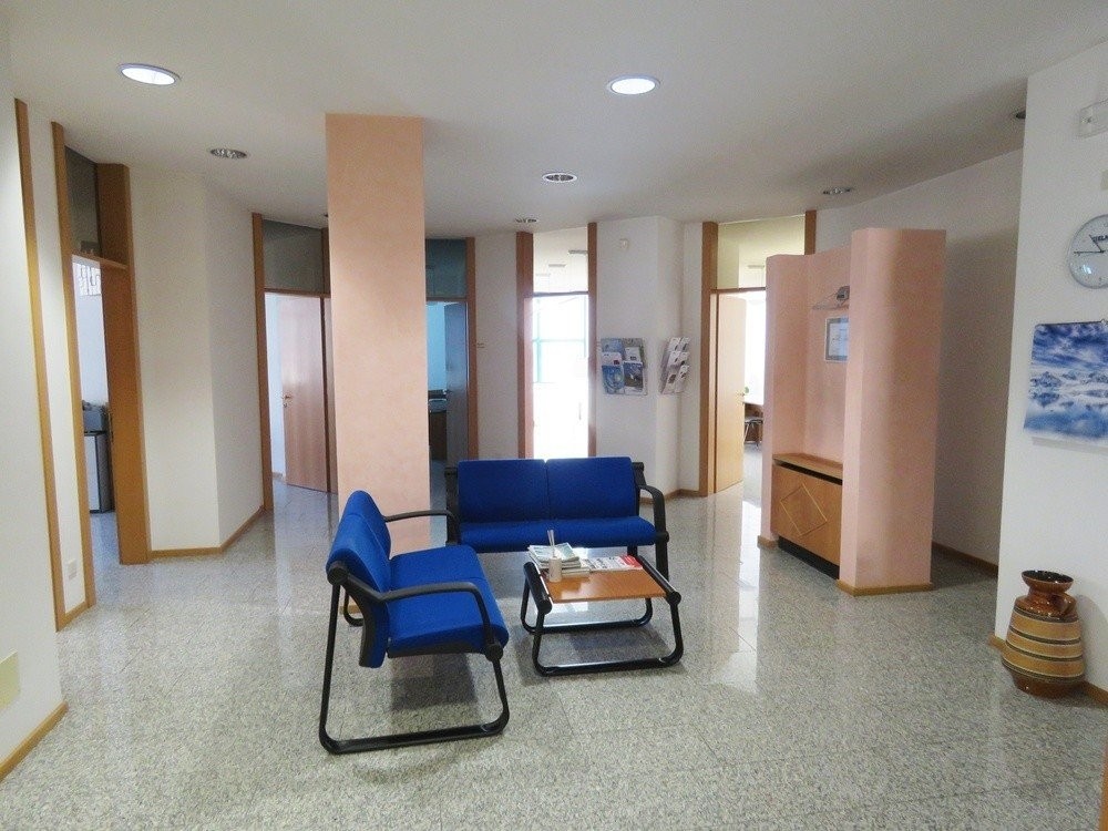 Bozen-Rentsch/Bozner Boden - Büro mit 9 Räumen am Bozner Boden