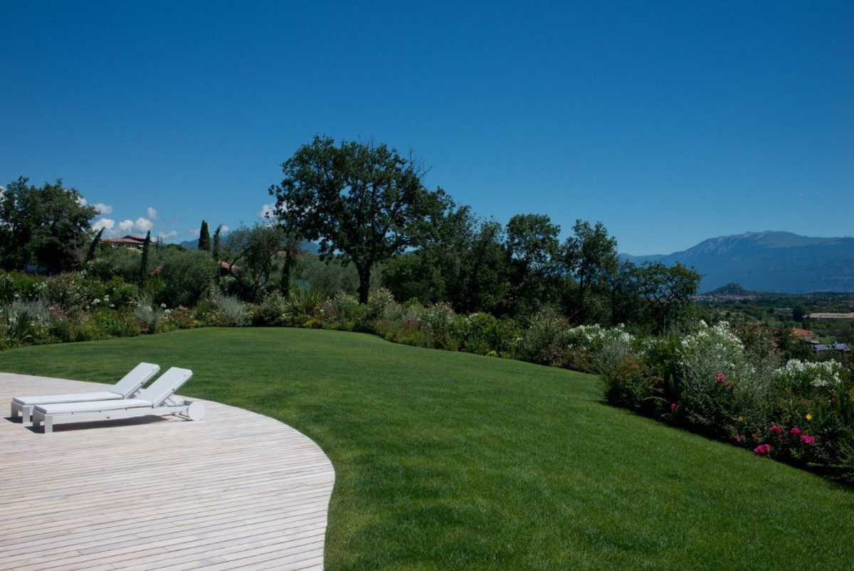 Padenghe sul Garda: helle Neubauwohnung mit Garten!