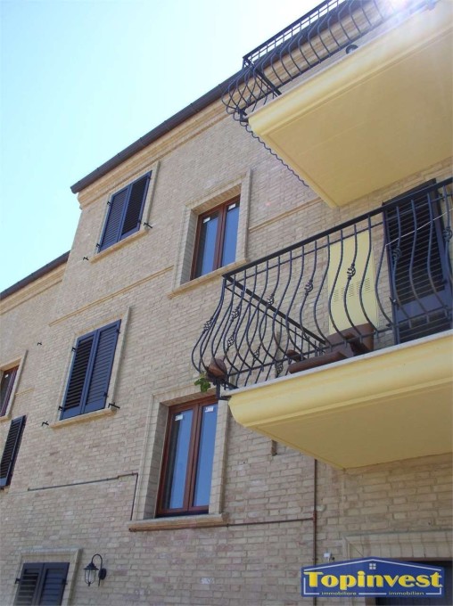 Zweifamilienhaus in San Benedetto del Tronto