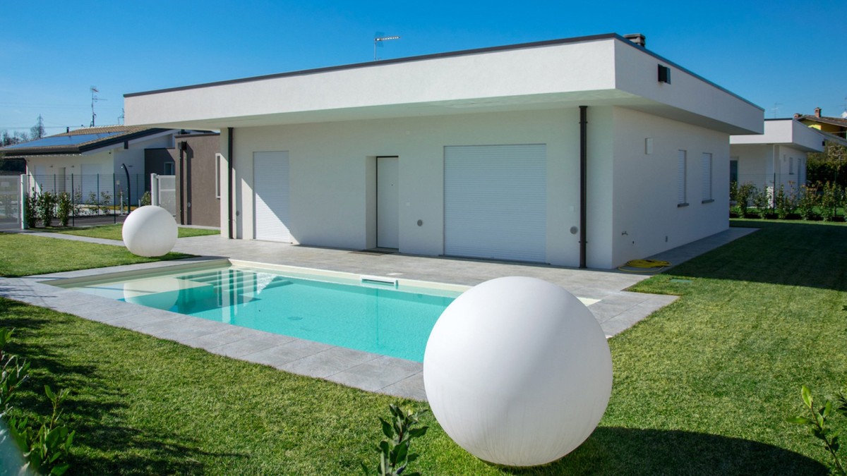 Manerba del Garda: neues Einfamilienhaus mit Garten!