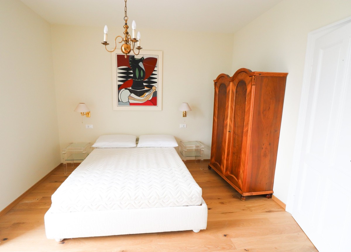 Obermais: Nacktes Eigentum von bezaubernder und komplett möblierte 3-Zimmerwohnung zu verkaufen