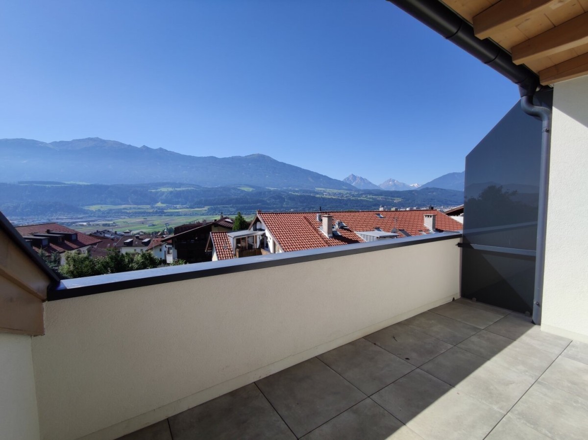 Großzügige 3 Zimmer Mansardenwohnung Nähe Innsbruck mit Panorama-Bergblick