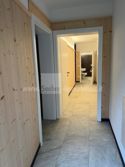 Freie Zwei-Zimmer-Wohnung im Zentrum von Sand in Taufers zu verkaufen