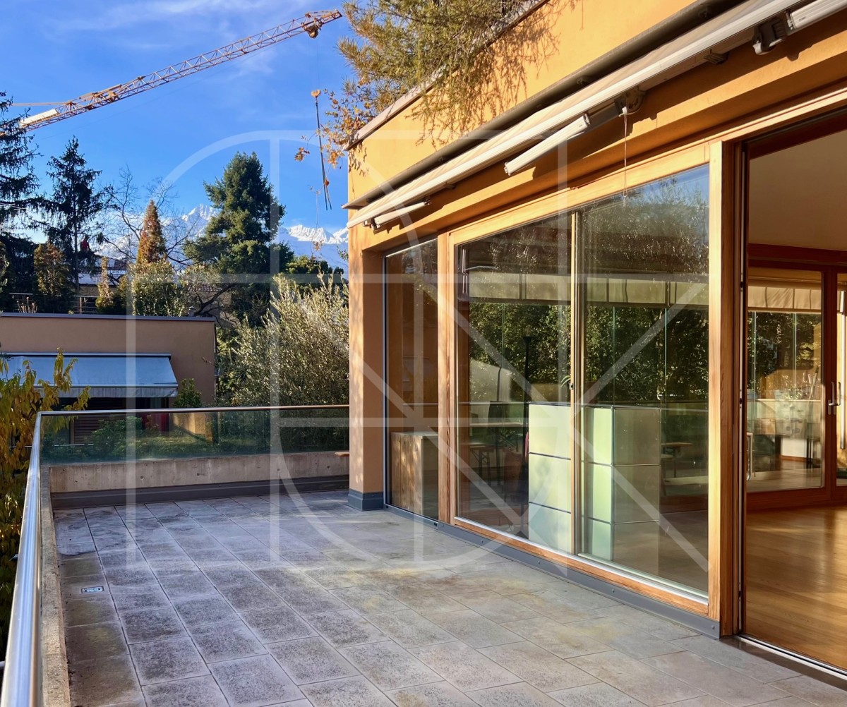 Moderne und lichterfüllte 3 - Zimmerwohnung mit sonniger Terrasse