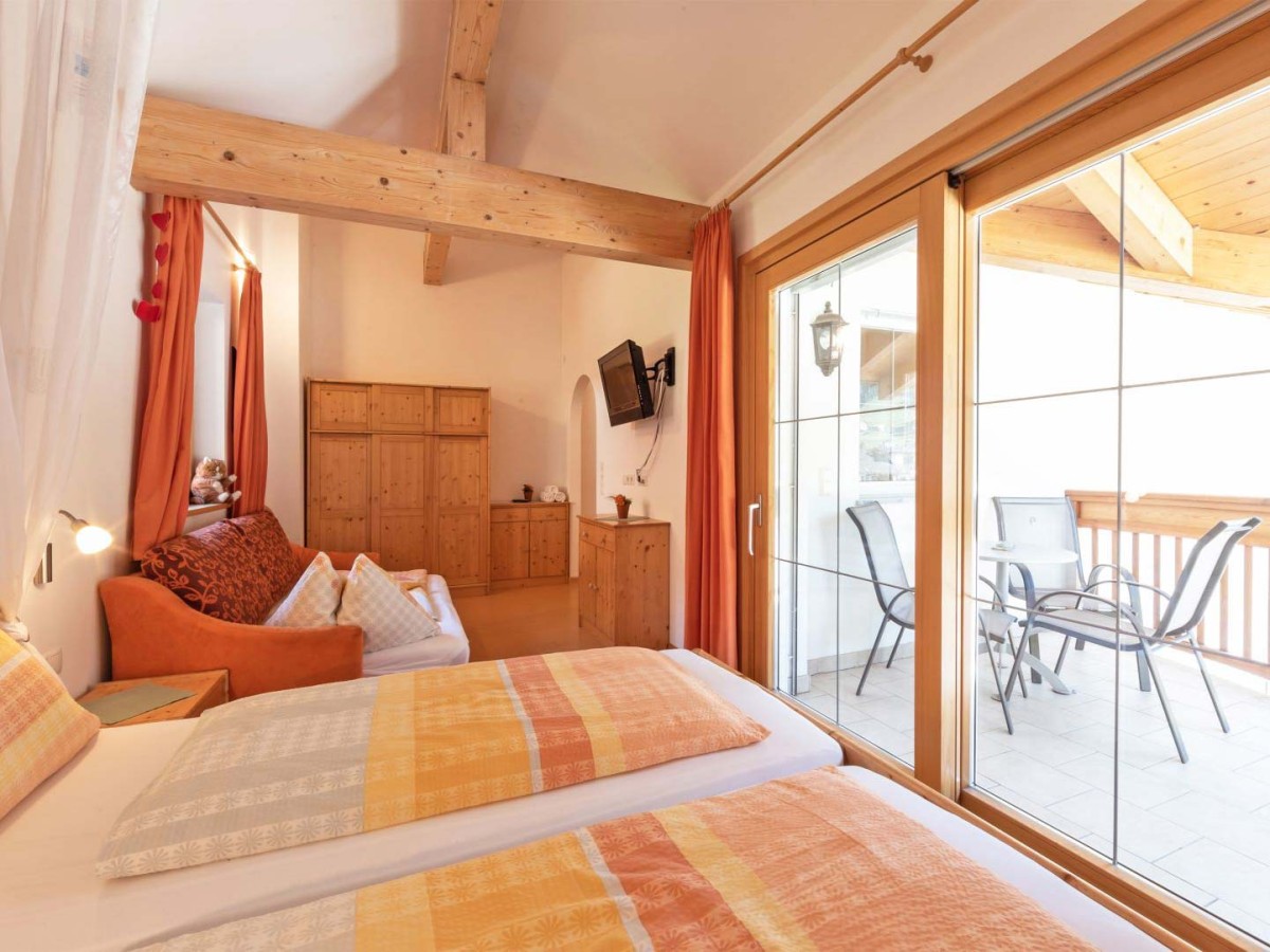 Neuwertiges HOTEL in unmittelbarer Nähe der Ski -u. Wandergebiete im Pustertal