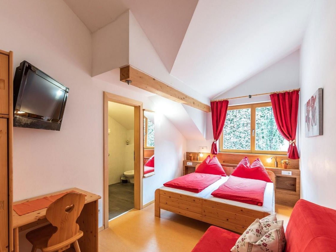 Neuwertiges HOTEL in unmittelbarer Nähe der Ski -u. Wandergebiete im Pustertal