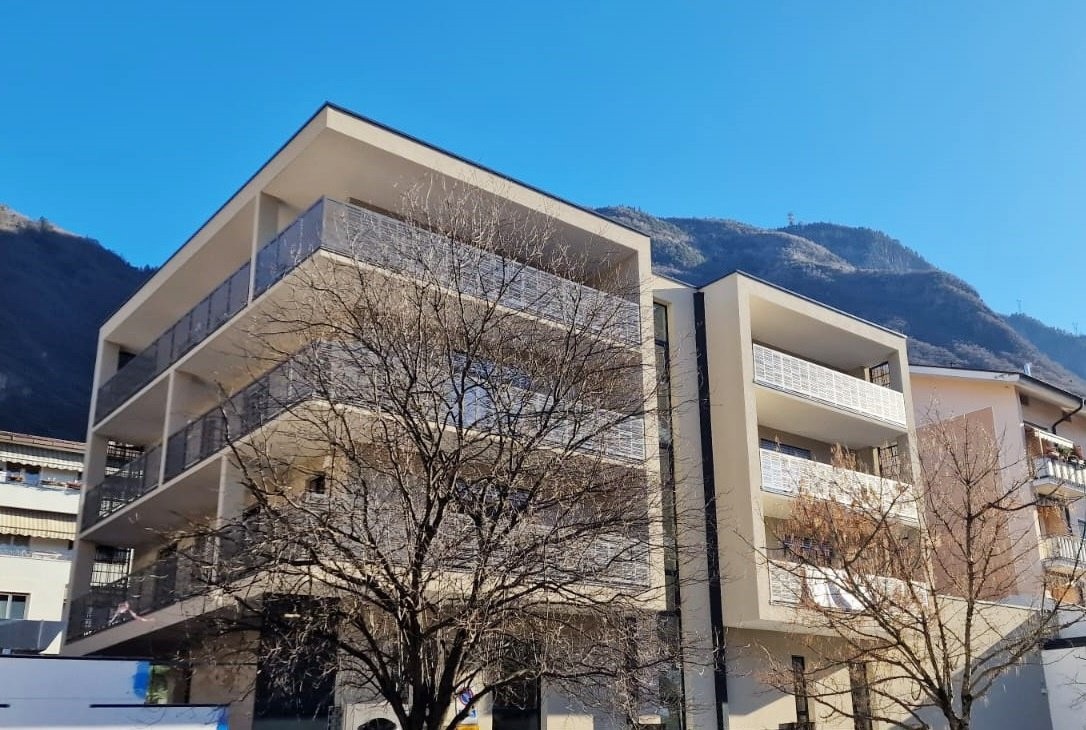 Bolzano - Nuova costruzione: appartamento all'ultimo piano con vista libera!!