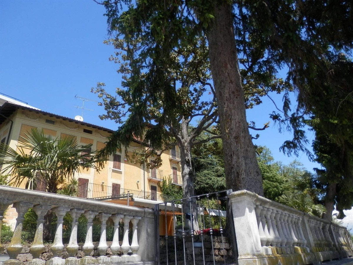 MANERBA DEL GARDA, Villa zu verkaufen von 250 Qm, 
