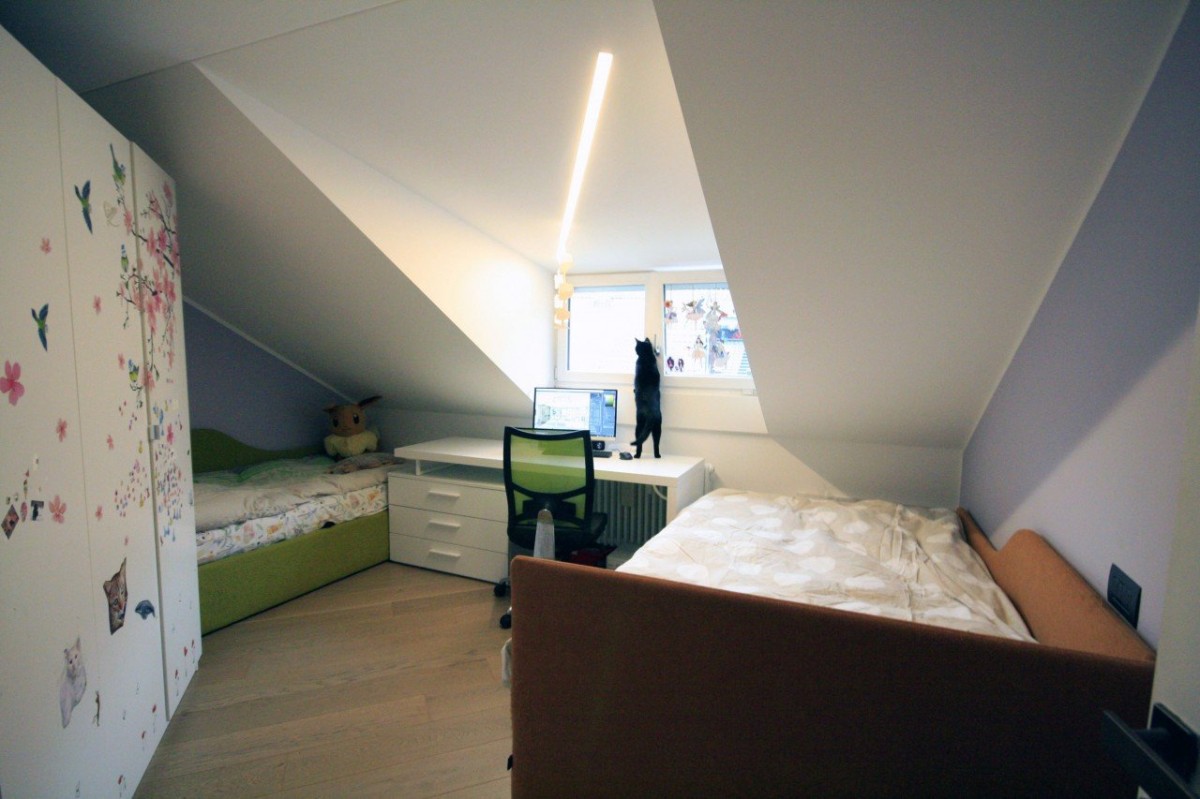 Drei-Zimmer-Dachgeschosswohnung mit modernem Design.