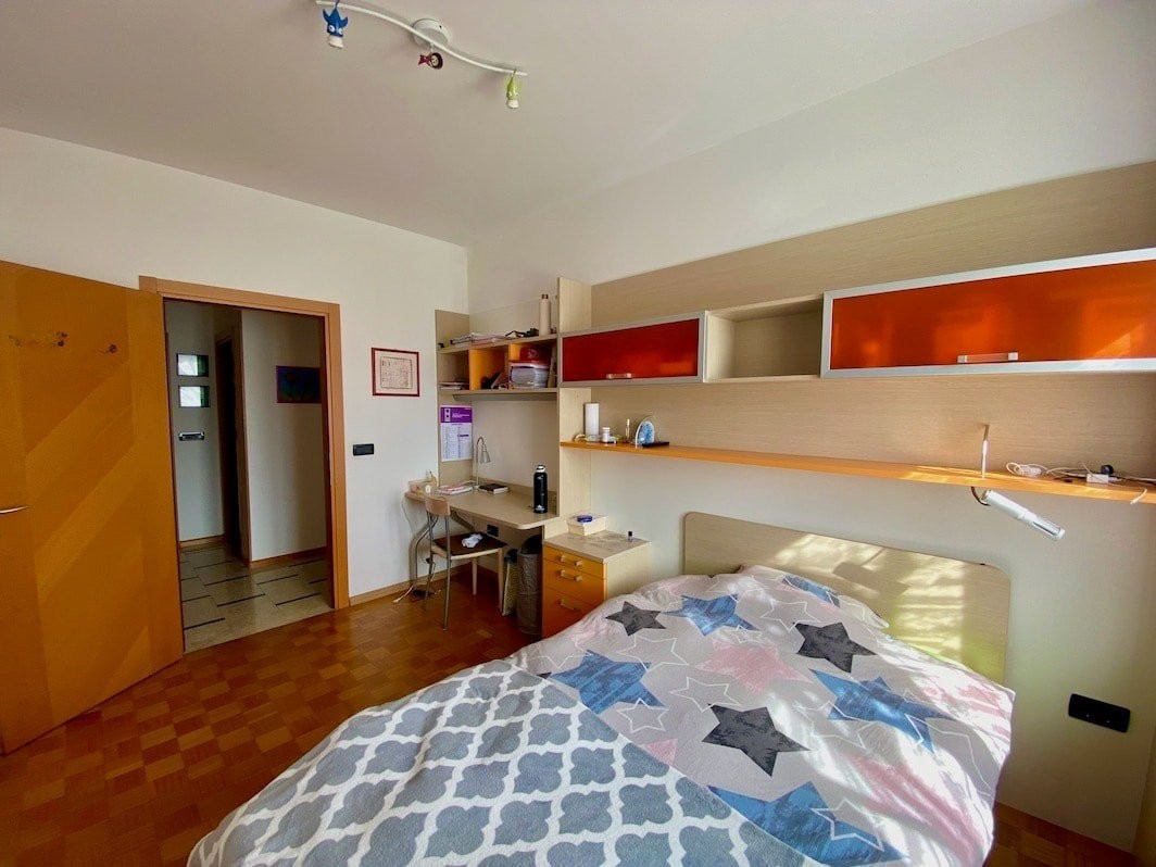 GRIES, BOZEN: Charmante 4-Zimmer-Wohnung im 1.Stock in sehr ruhiger Lage mit Garagenstellplatz