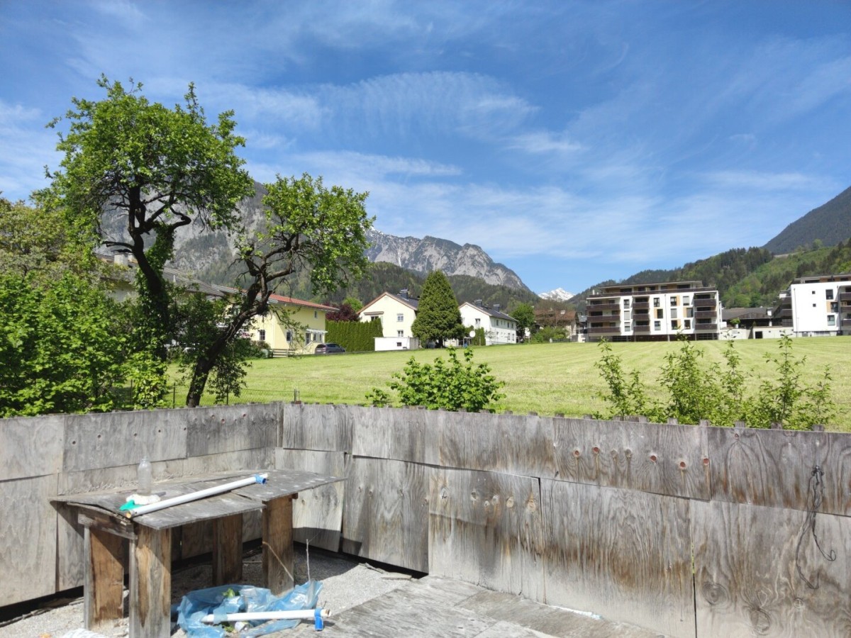 Einfamilien oder Zweifamilienhaus mit großem Grundstück in Jenbach